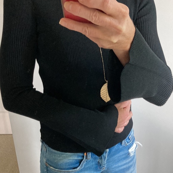 Black Flare Sleeve Ribbed Knit Top - Picture 7 of 8